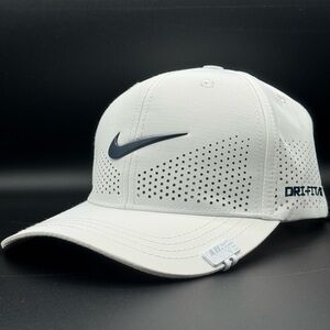 Nike DRI-FIT ADV Swoosh Cap